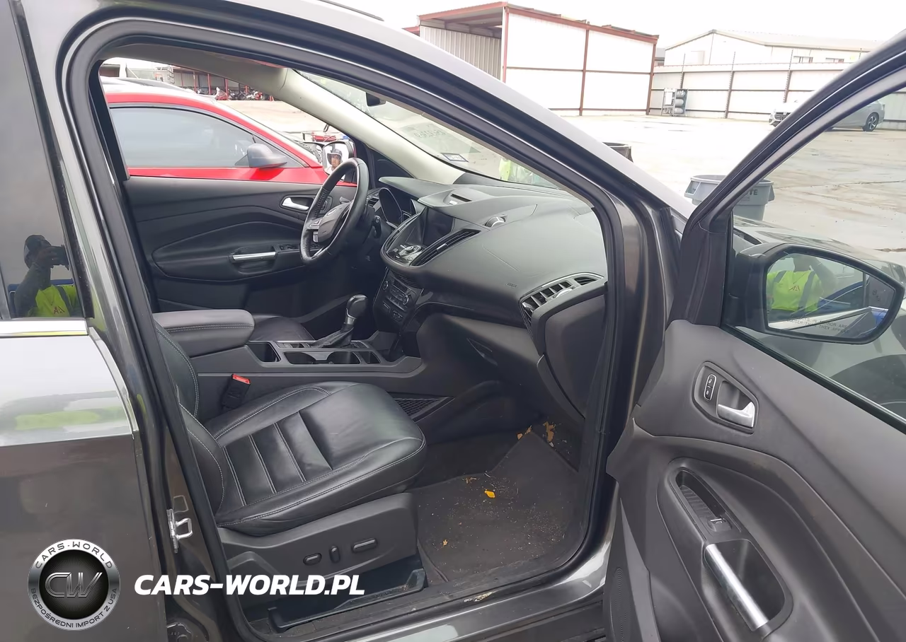 2017 Ford Escape Titanium VIN:1FMCU0JD2HUB28971 - 5