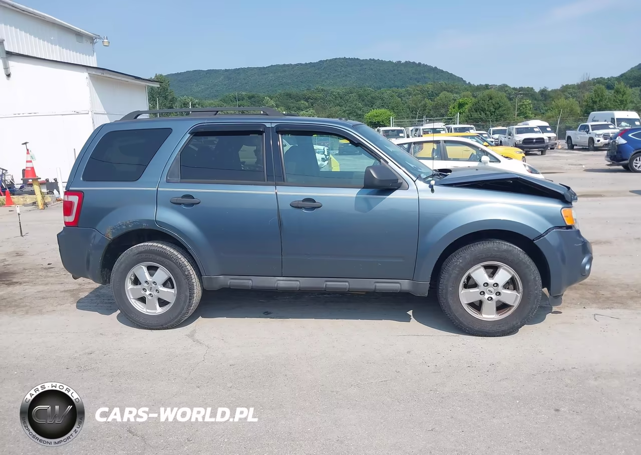 2011 Ford Escape Xlt VIN:1FMCU9D71BKB45015 - 13