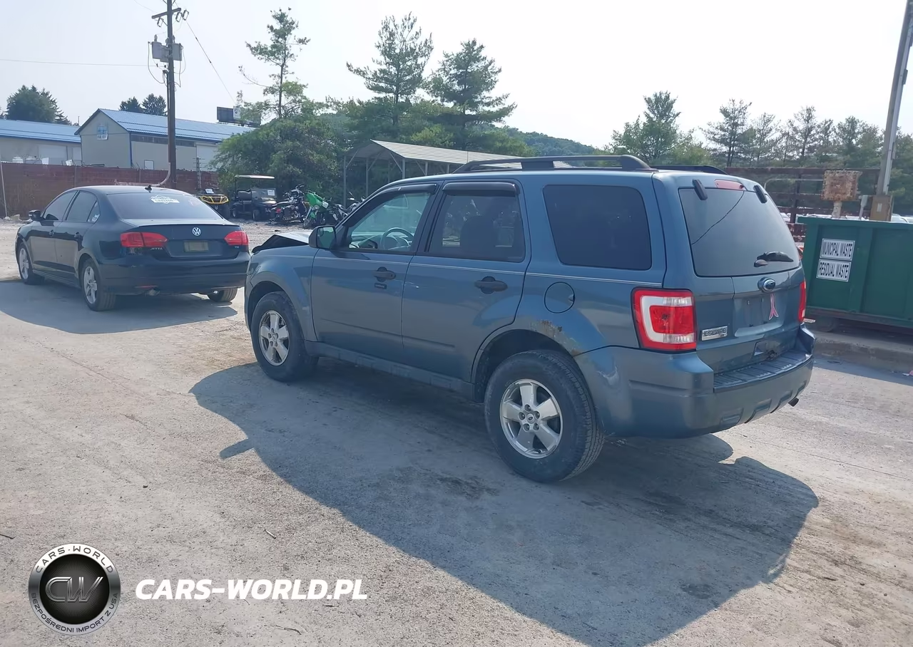 2011 Ford Escape Xlt VIN:1FMCU9D71BKB45015 - 3