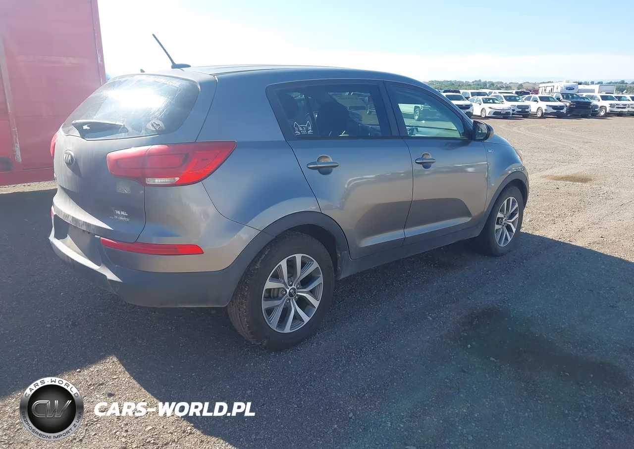 2016 Kia Sportage Lx VIN:KNDPBCAC8G7864086 - 4
