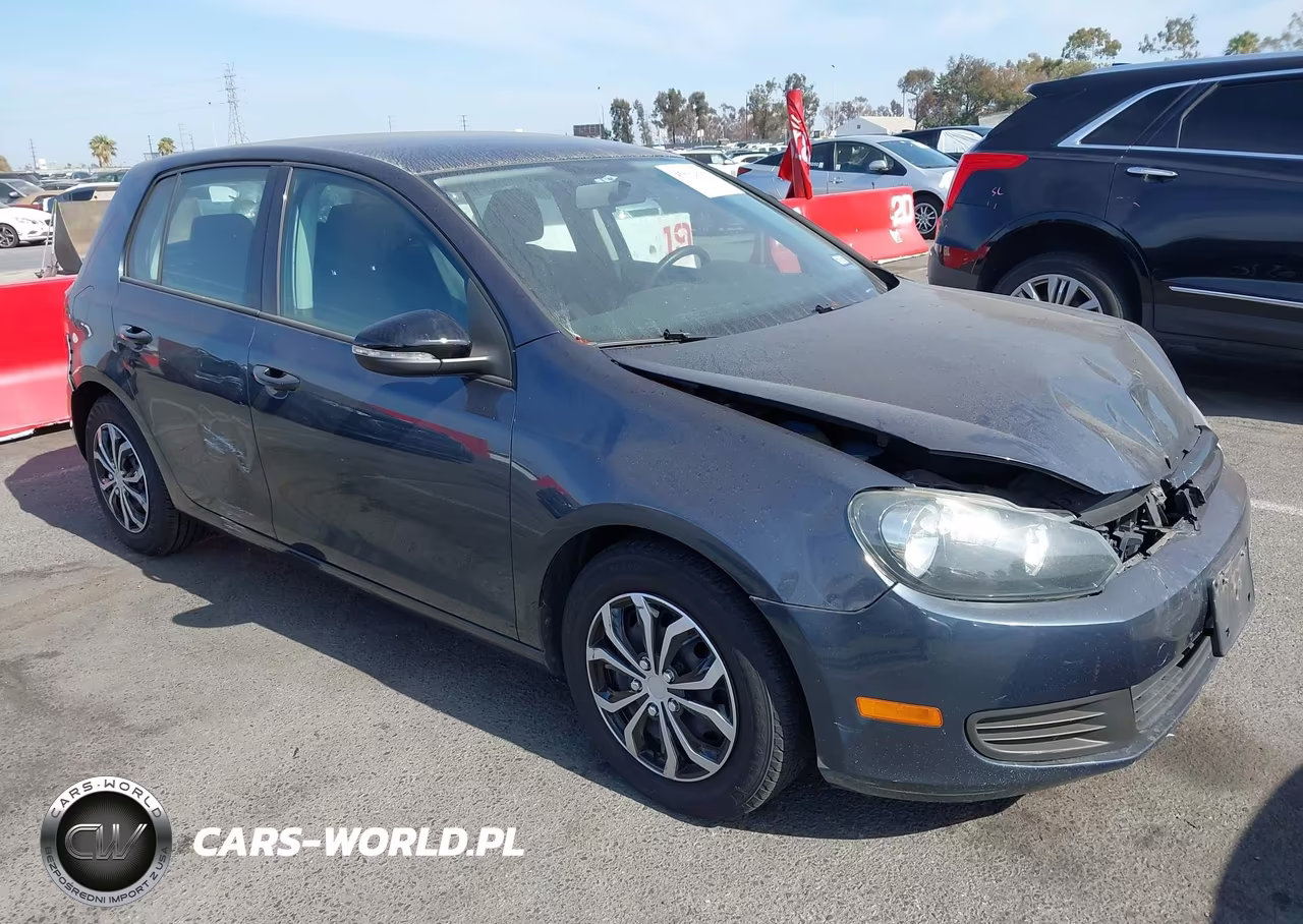 2014 Volkswagen Golf 2.5L (A6) (No Longer Orderable) – zdjęcie 1 z 11