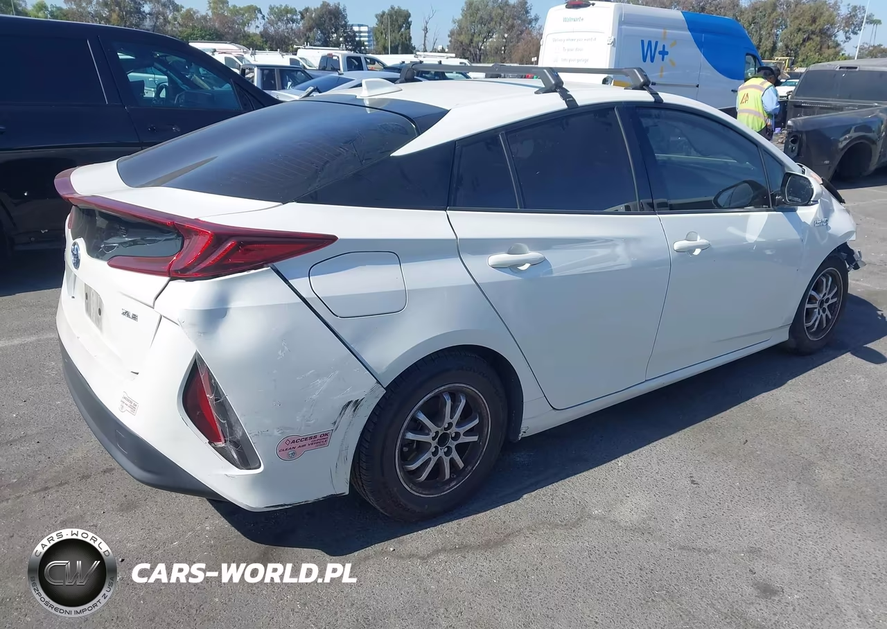 2020 Toyota Prius Prime Xle VIN:JTDKARFP2L3149124 - 4