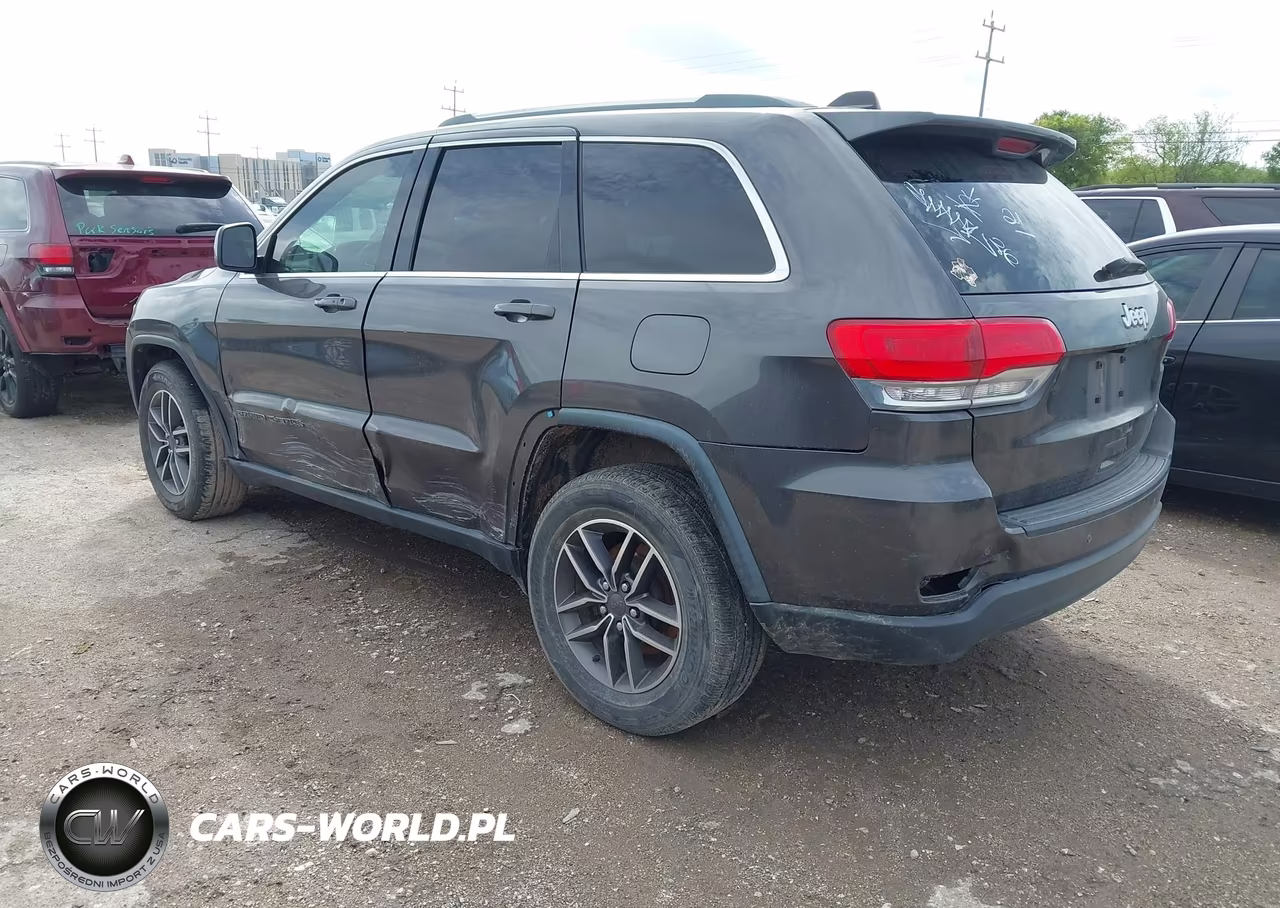 2019 Jeep Grand Cherokee Laredo E 4X2 VIN:1C4RJEAG9KC805526 - 3
