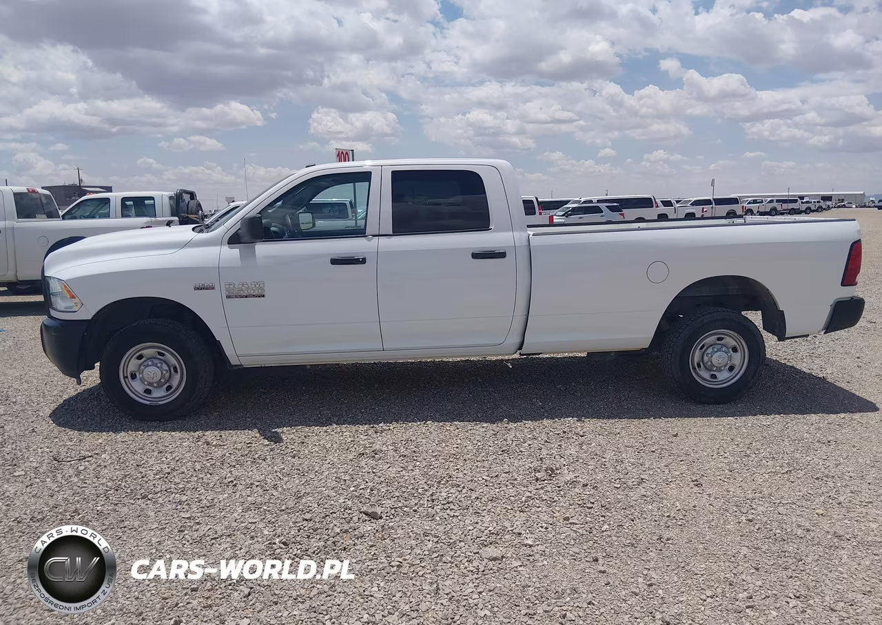 2018 Ram 2500 VIN:3C6TR4HT4JG361678 - 15