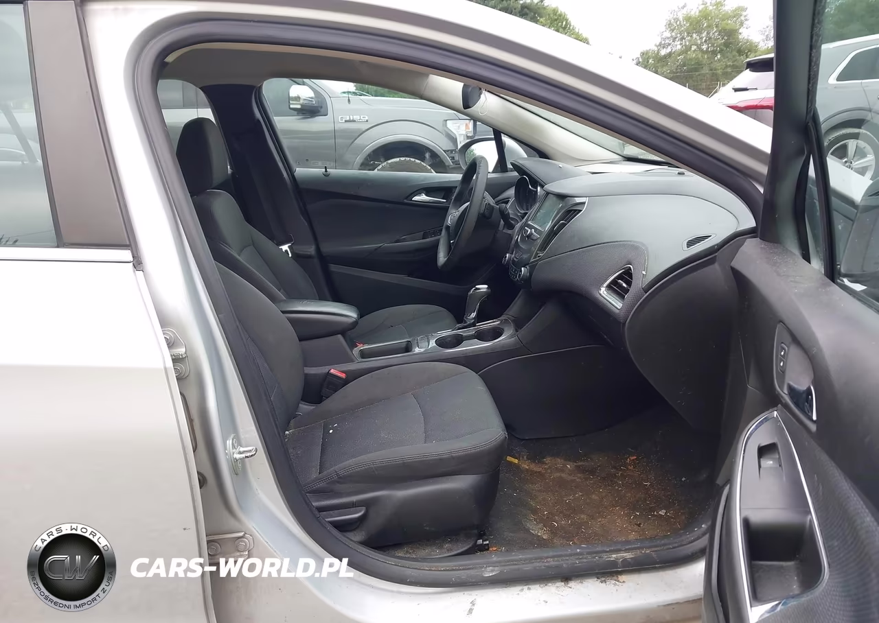 2018 Chevrolet Cruze Lt Auto VIN:1G1BE5SM7J7221507 - 5