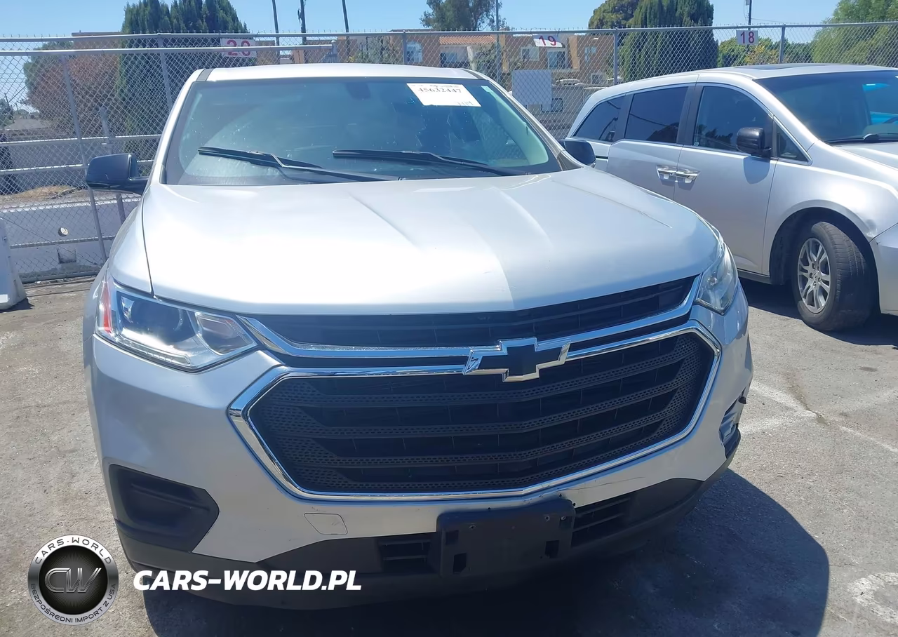 2018 Chevrolet Traverse Ls VIN:1GNERFKW7JJ123474 - 12
