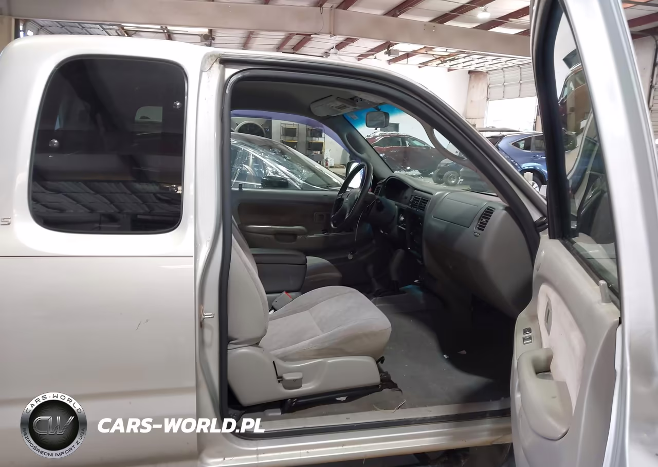2004 Toyota Tacoma Base V6 VIN:5TEWN72N54Z368967 - 5