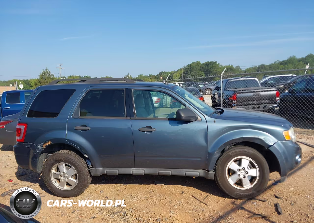 2011 Ford Escape Xlt VIN:1FMCU9DG5BKB10588 - 13