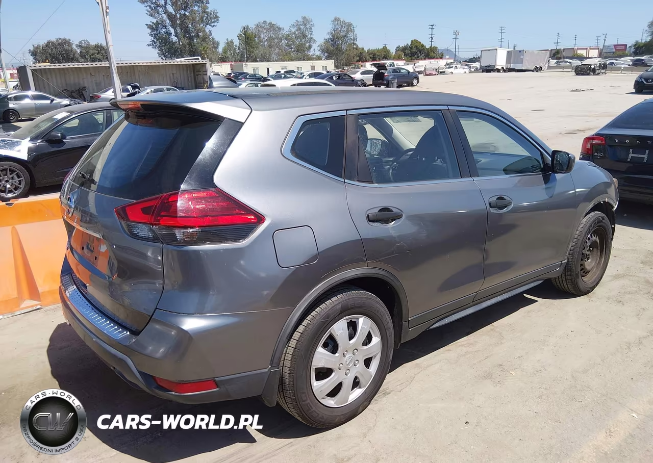 2017 Nissan Rogue S VIN:JN8AT2MT7HW148722 - 4