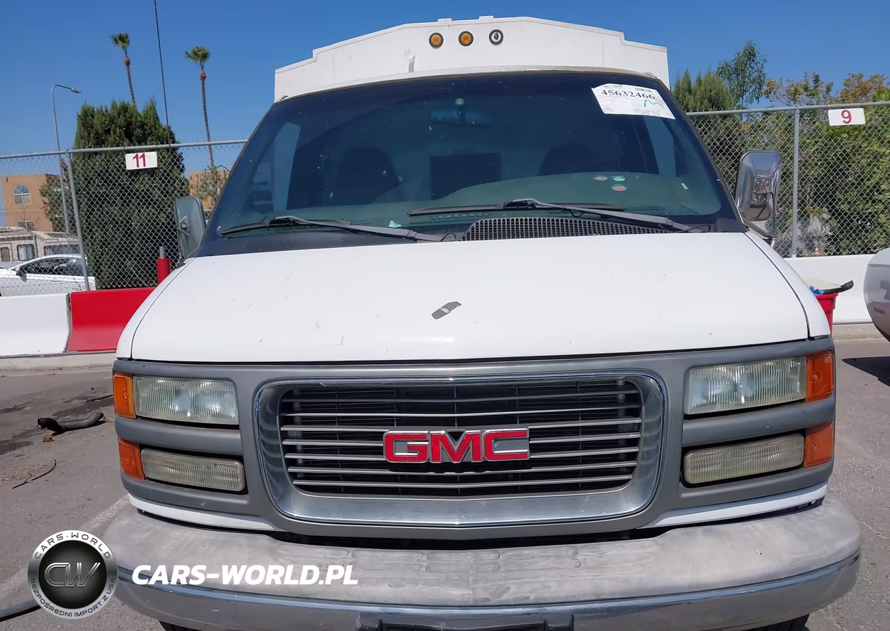 2002 GMC Savana Cutaway Standard VIN:1GDHG31R821195321 - 12