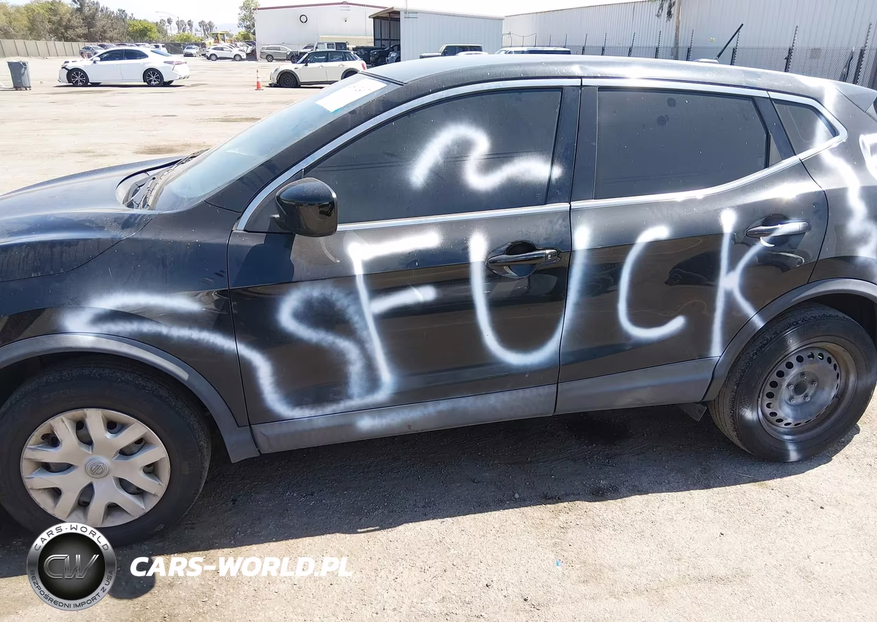 2019 Nissan Rogue Sport S VIN:JN1BJ1CP0KW220777 - 18