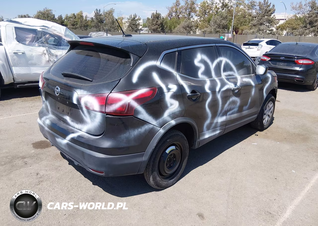 2019 Nissan Rogue Sport S VIN:JN1BJ1CP0KW220777 - 4