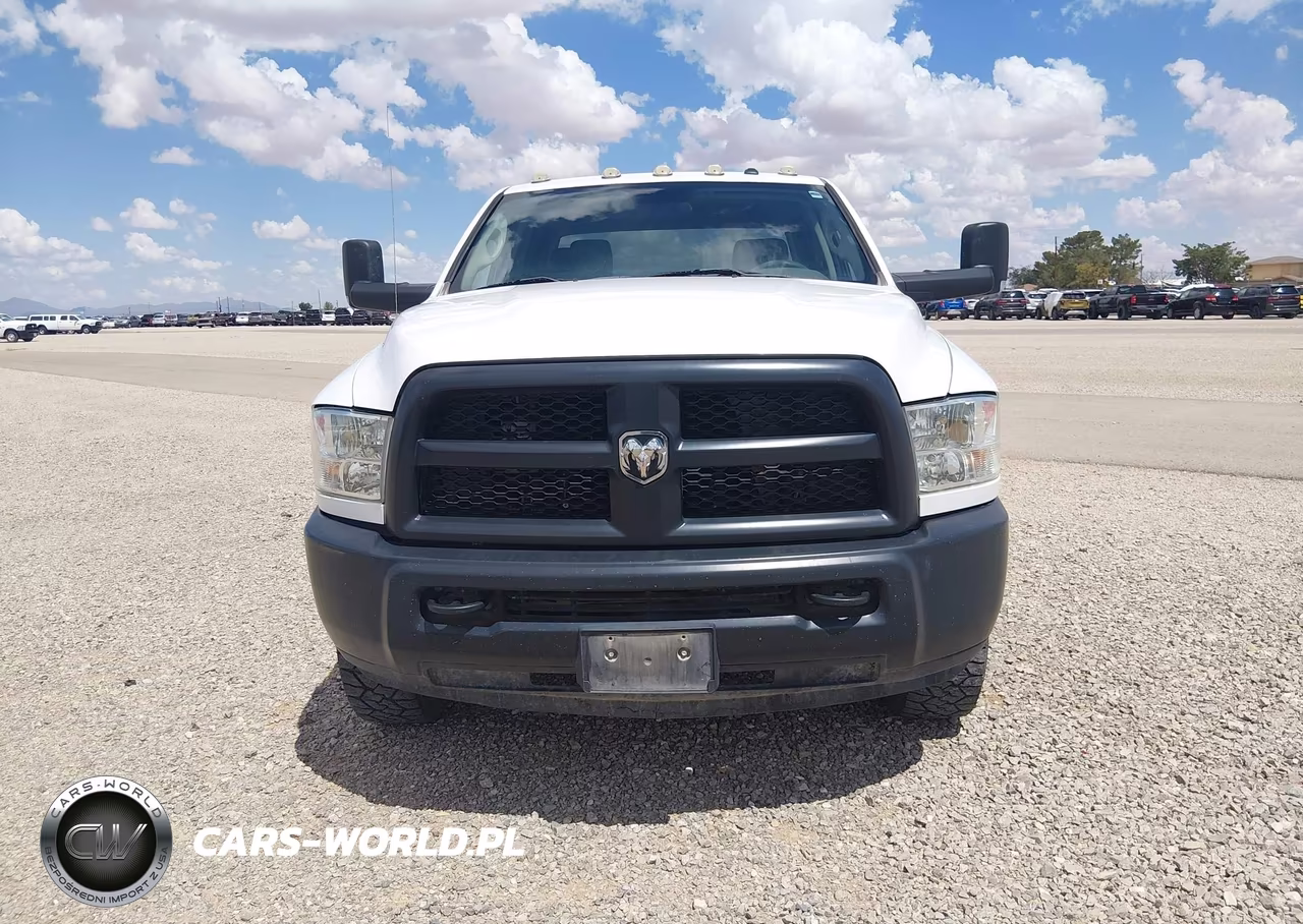 2018 Ram 3500 Tradesman 4X4 8' Box VIN:3C63RRGJ1JG412583 - 13