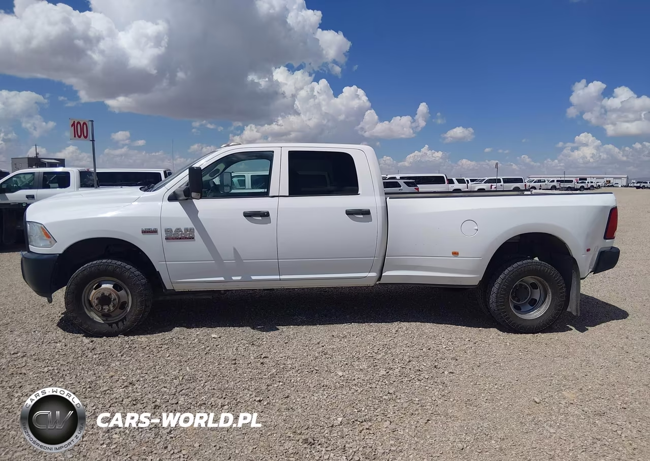 2018 Ram 3500 Tradesman 4X4 8' Box VIN:3C63RRGJ1JG412583 - 15