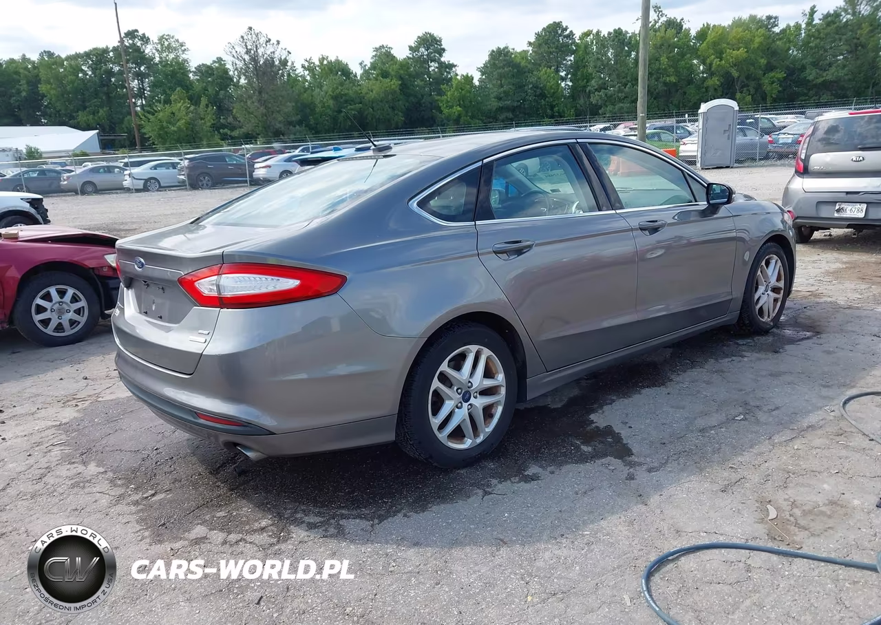 2014 Ford Fusion Se VIN:3FA6P0HDXER385402 - 4