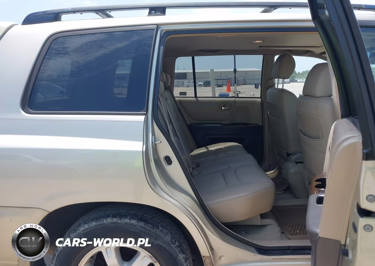 TOYOTA HIGHLANDER VIN:JTEGF21A520070575 - 8