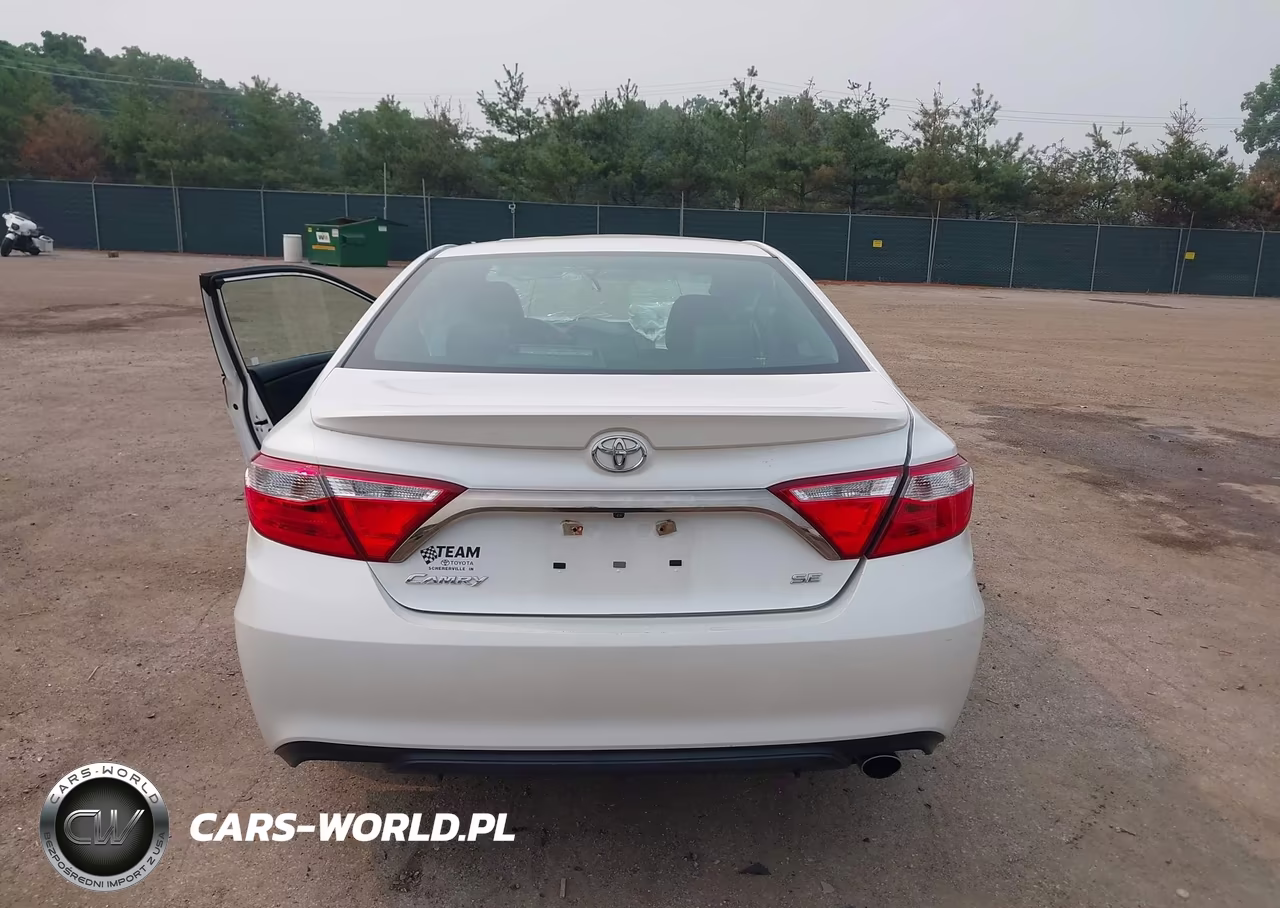 2017 Toyota Camry Se VIN:4T1BF1FKXHU387095 - 16