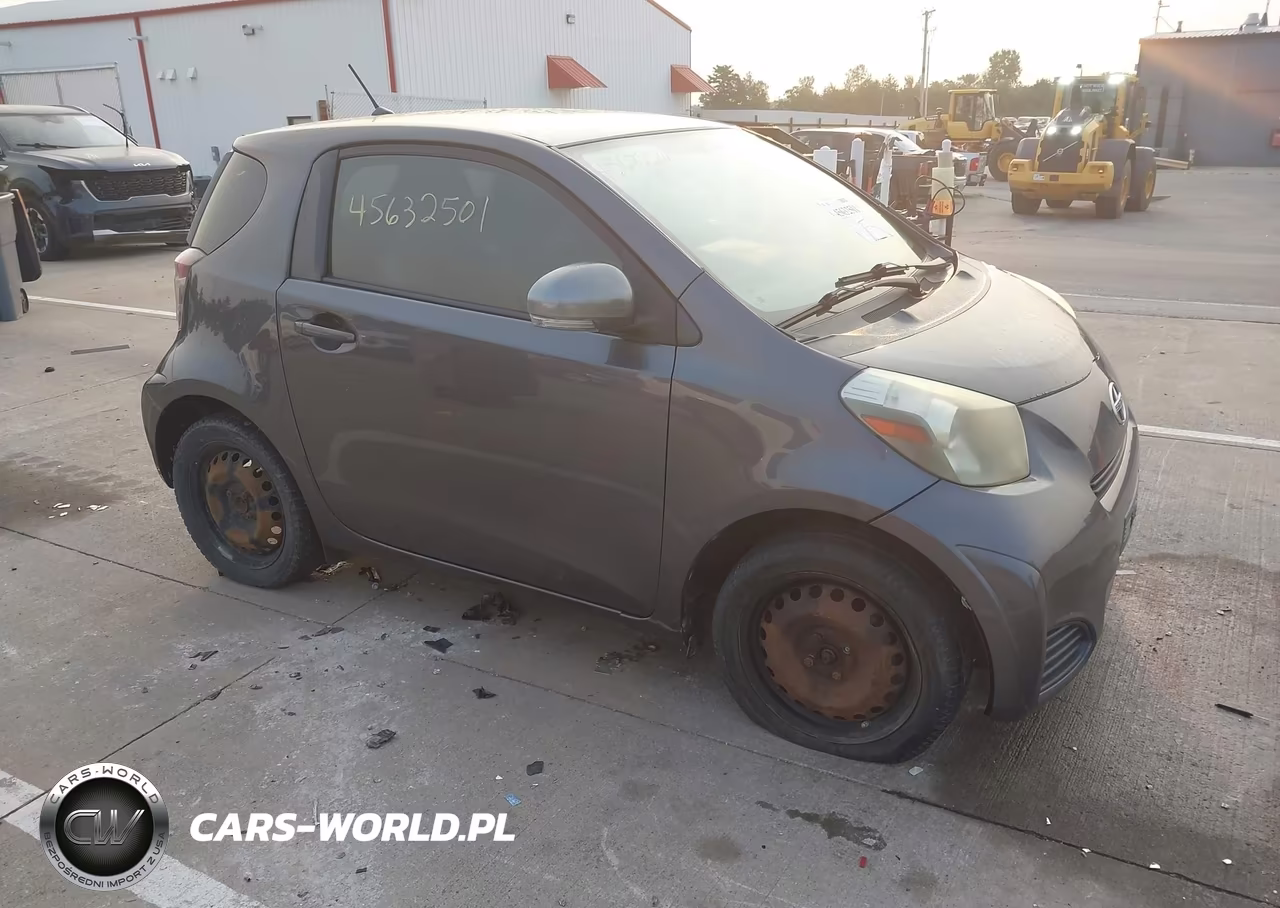 2013 Scion Iq – zdjęcie 1 z 11