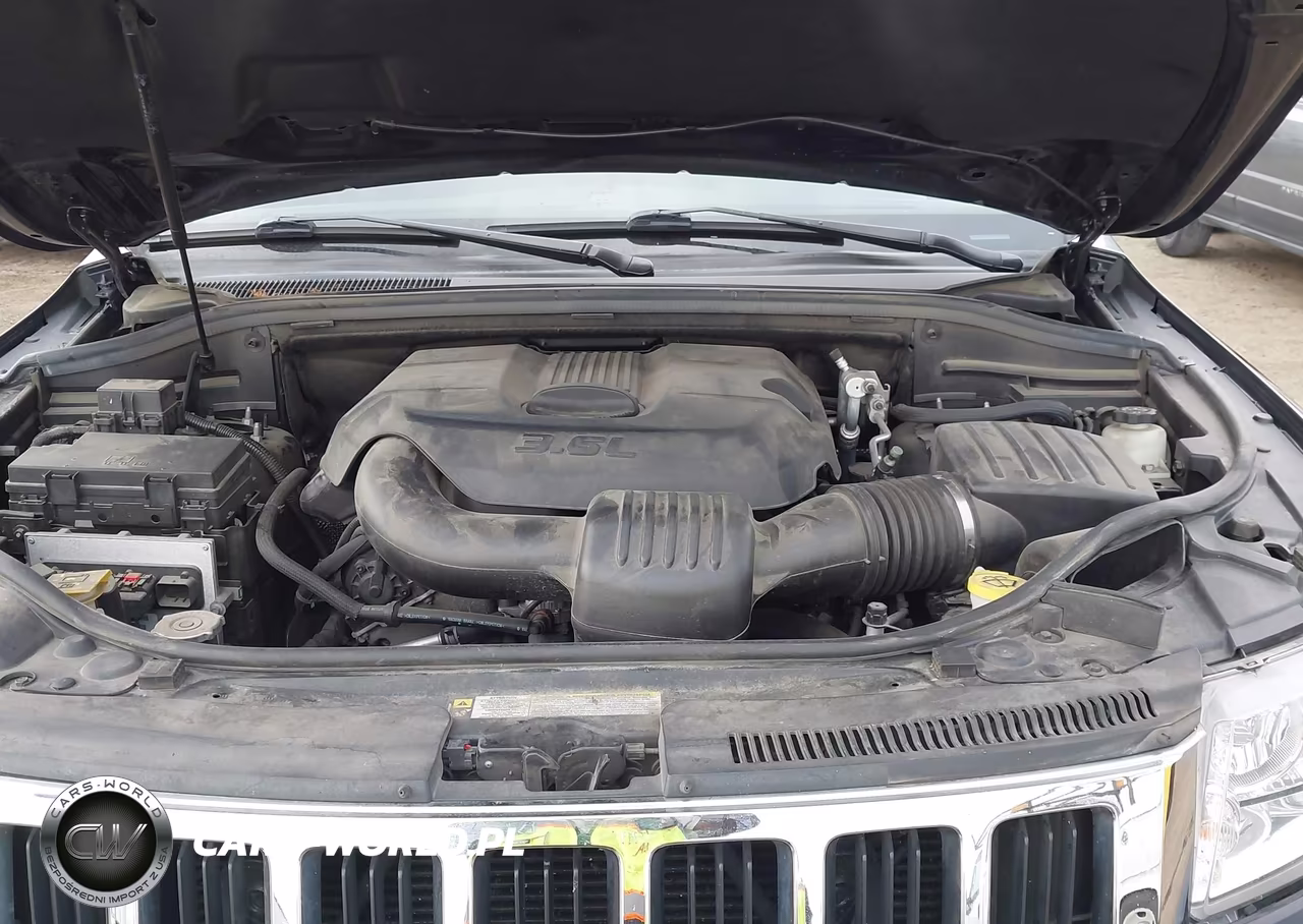 2011 Jeep Grand Cherokee Limited VIN:1J4RR5GGXBC632044 - 10