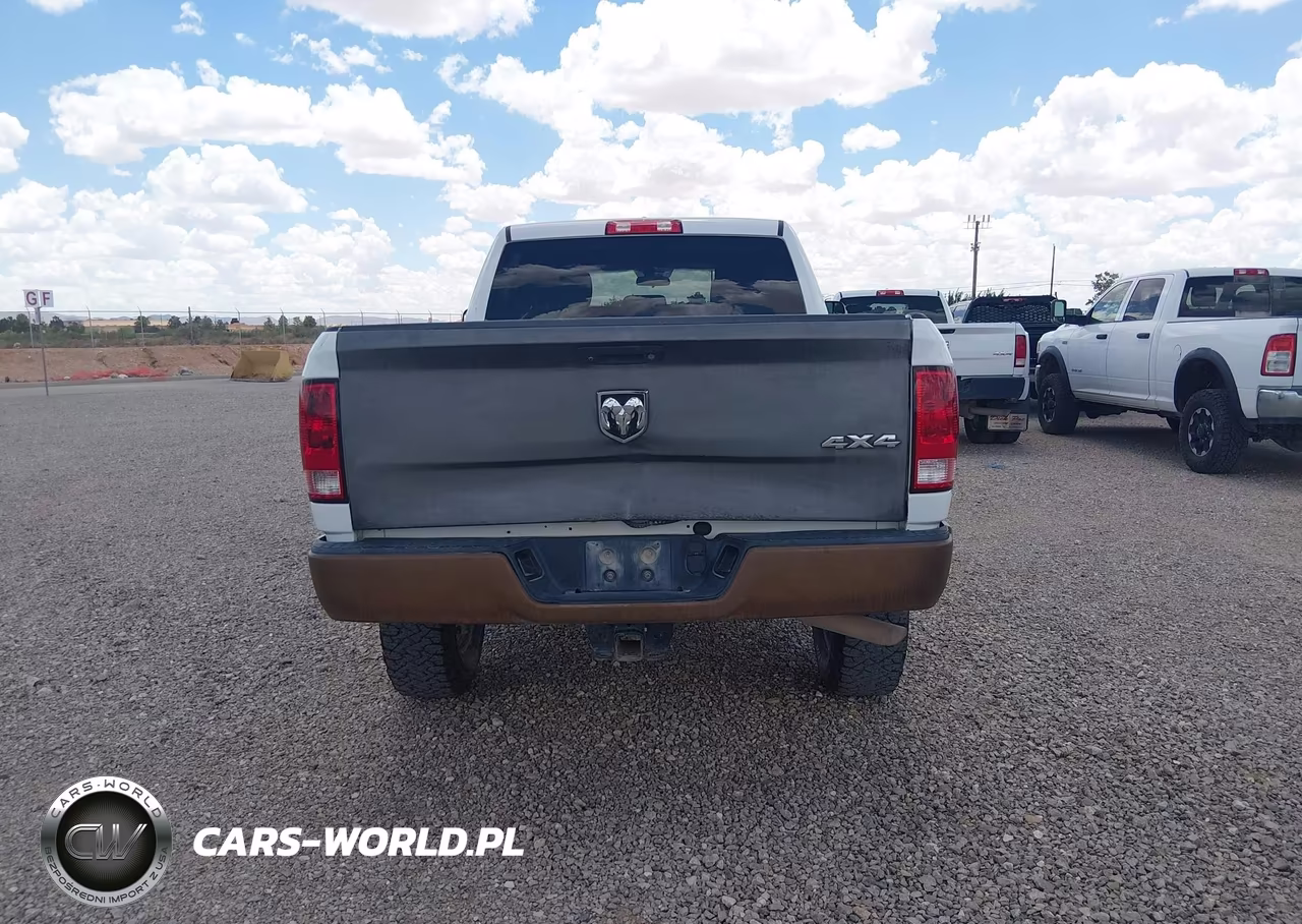 2018 Ram 3500 Tradesman 4X4 6'4 Box VIN:3C63R3CT2JG412581 - 16