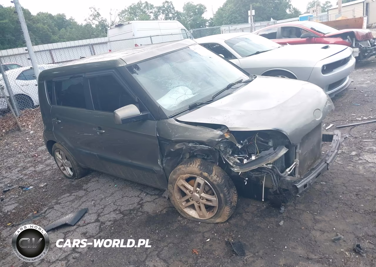 2011 Kia Soul + VIN:KNDJT2A24B7234028 - 1