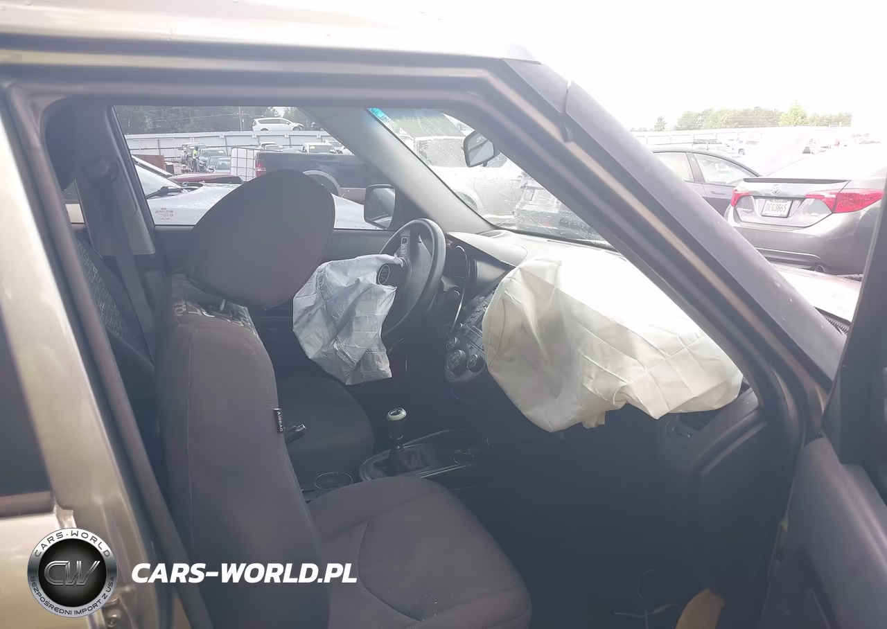 2011 Kia Soul + VIN:KNDJT2A24B7234028 - 5