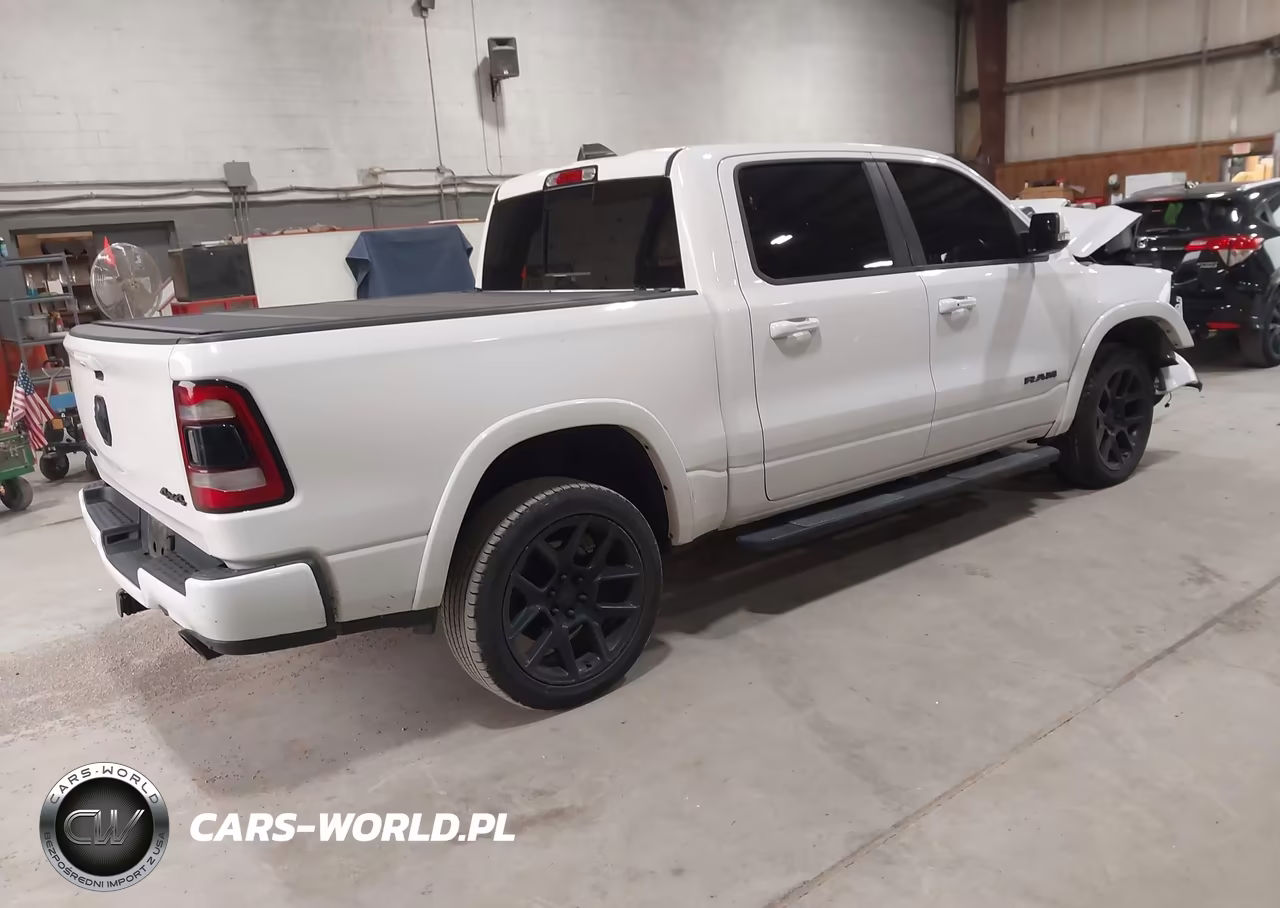 2020 Ram 1500 Laramie 4X4 5'7 Box VIN:1C6SRFJTXLN237233 - 4