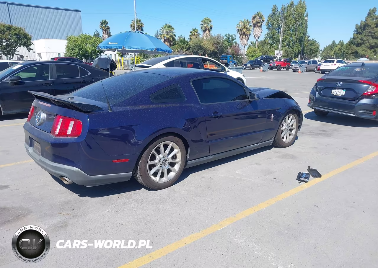 2011 Ford Mustang V6 Premium VIN:1ZVBP8AM1B5169516 - 4