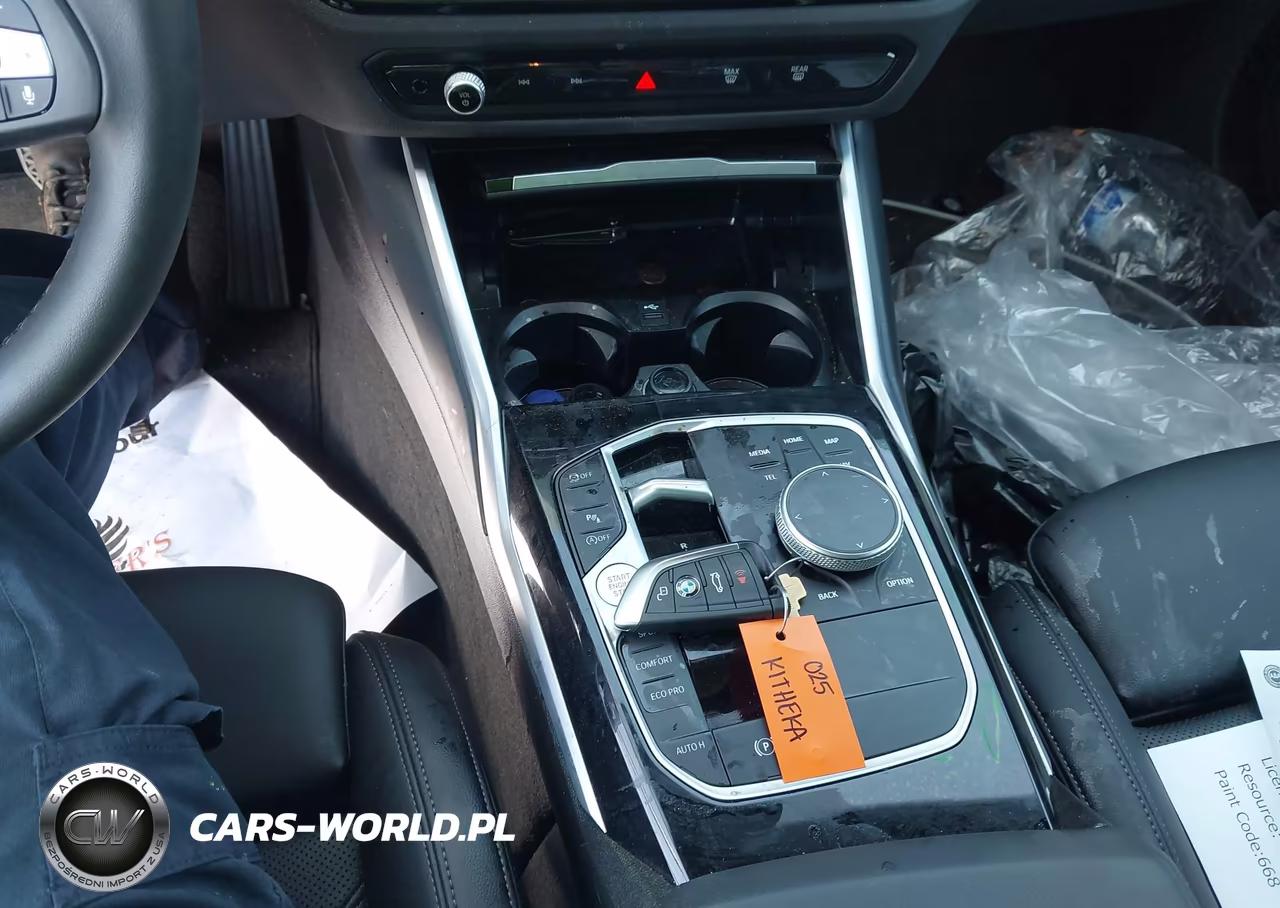 2023 BMW 330I VIN:3MW69FF04P8D02009 - 11