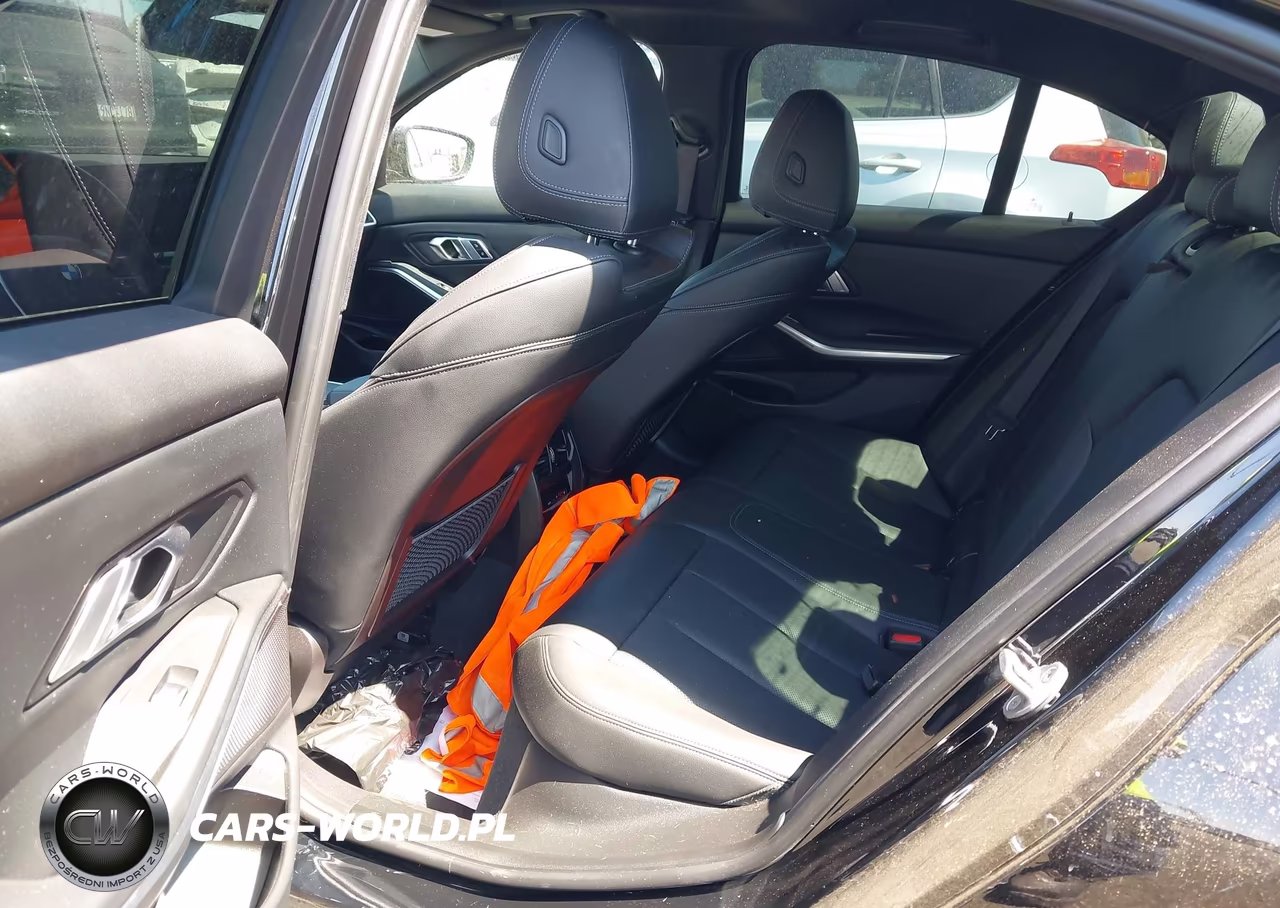 2023 BMW 330I VIN:3MW69FF04P8D02009 - 8
