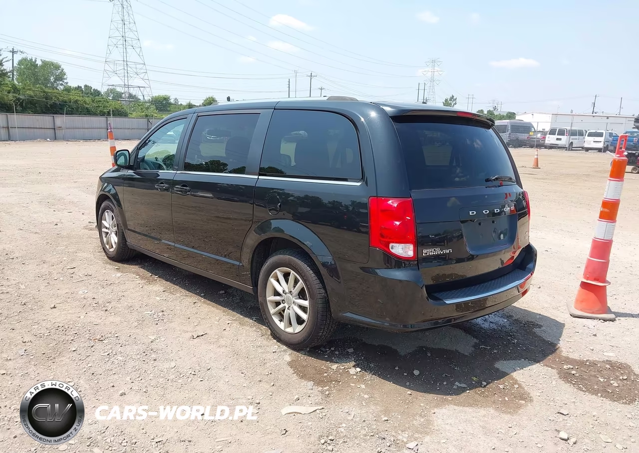 2018 Dodge Grand Caravan Sxt VIN:2C4RDGCG9JR264368 - 3
