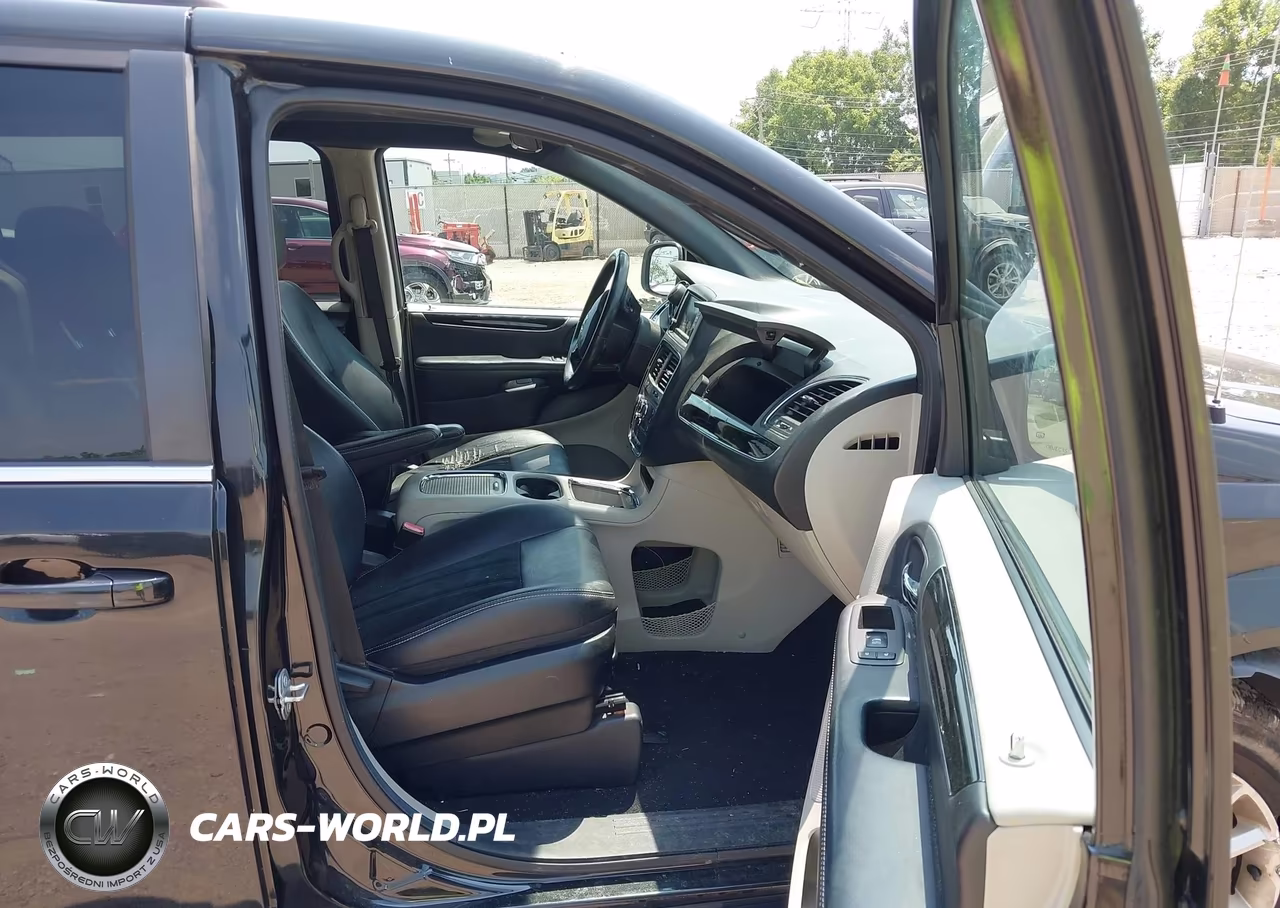 2018 Dodge Grand Caravan Sxt VIN:2C4RDGCG9JR264368 - 5