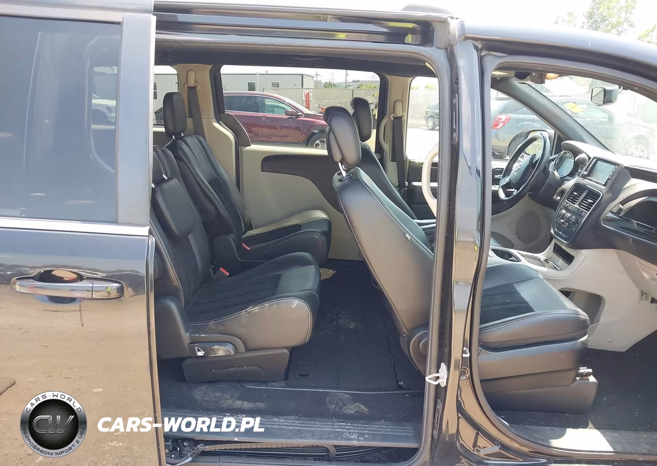 2018 Dodge Grand Caravan Sxt VIN:2C4RDGCG9JR264368 - 8