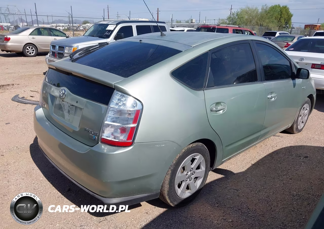 2008 Toyota Prius VIN:JTDKB20UX87696158 - 4