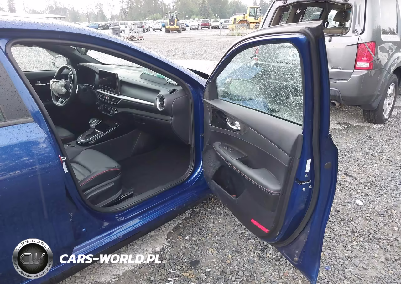 2024 Kia Forte Gt VIN:3KPF44AC2RE805713 - 5