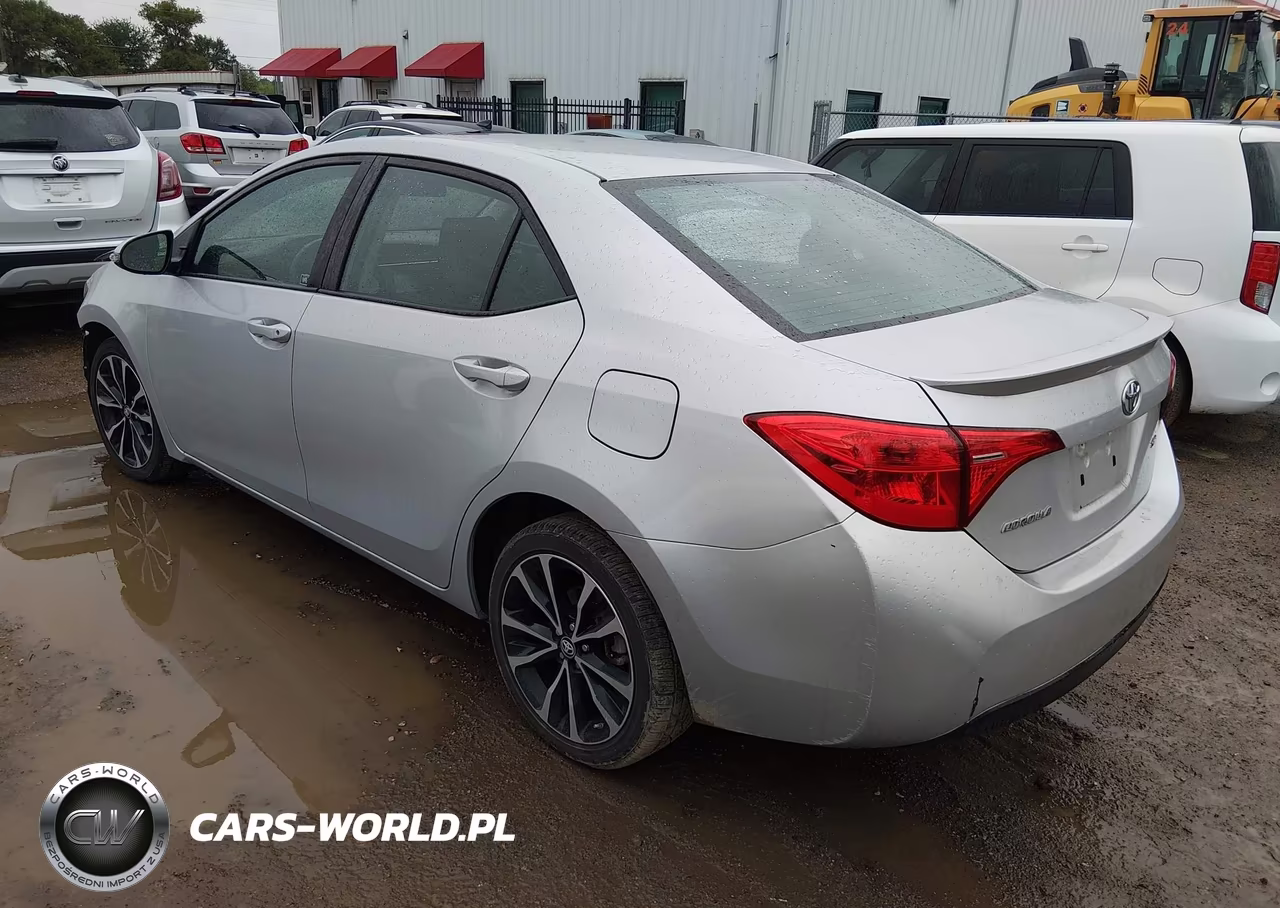 2017 Toyota Corolla Se VIN:5YFBURHE1HP583388 - 3