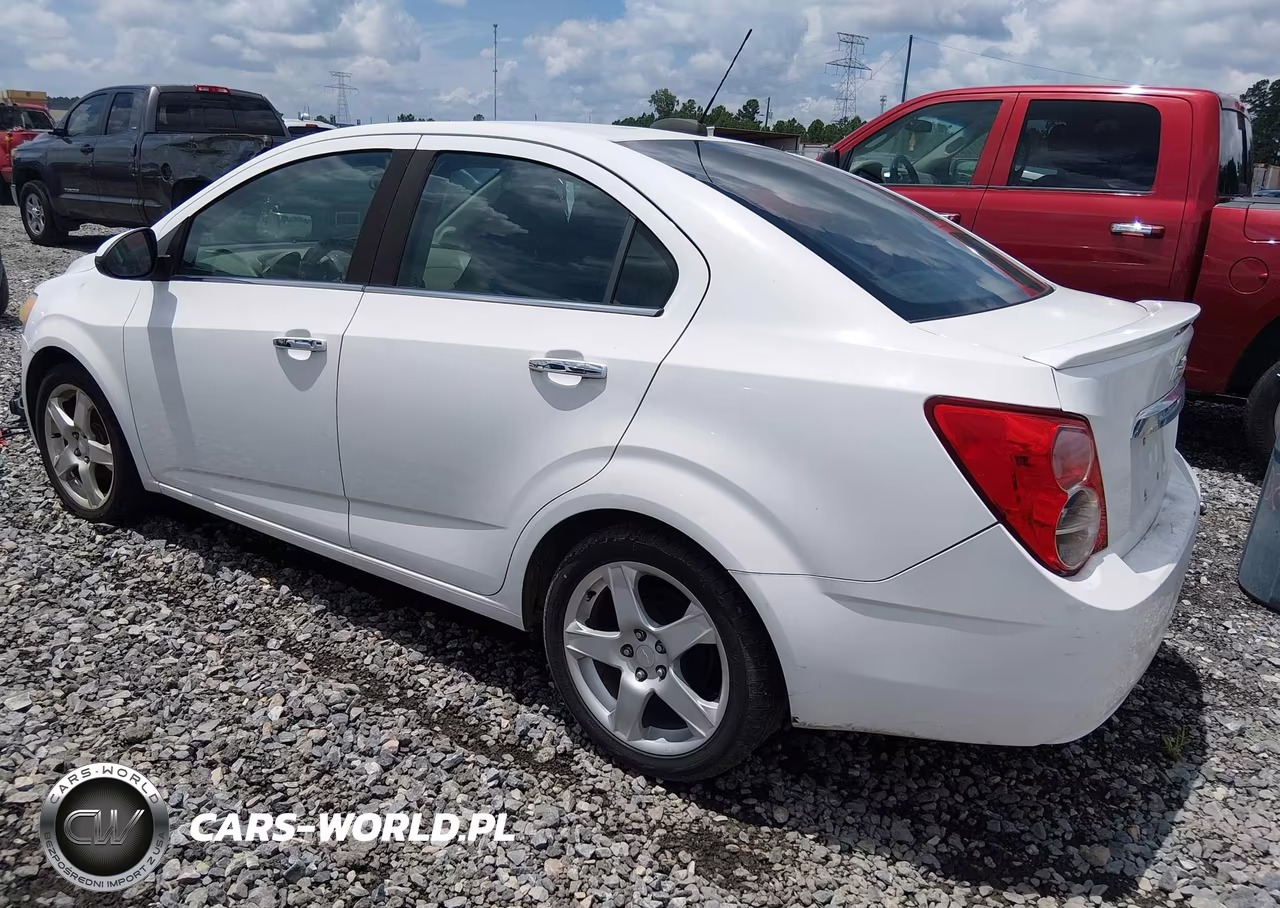 2015 Chevrolet Sonic Ltz Auto VIN:1G1JE5SB0F4109022 - 3