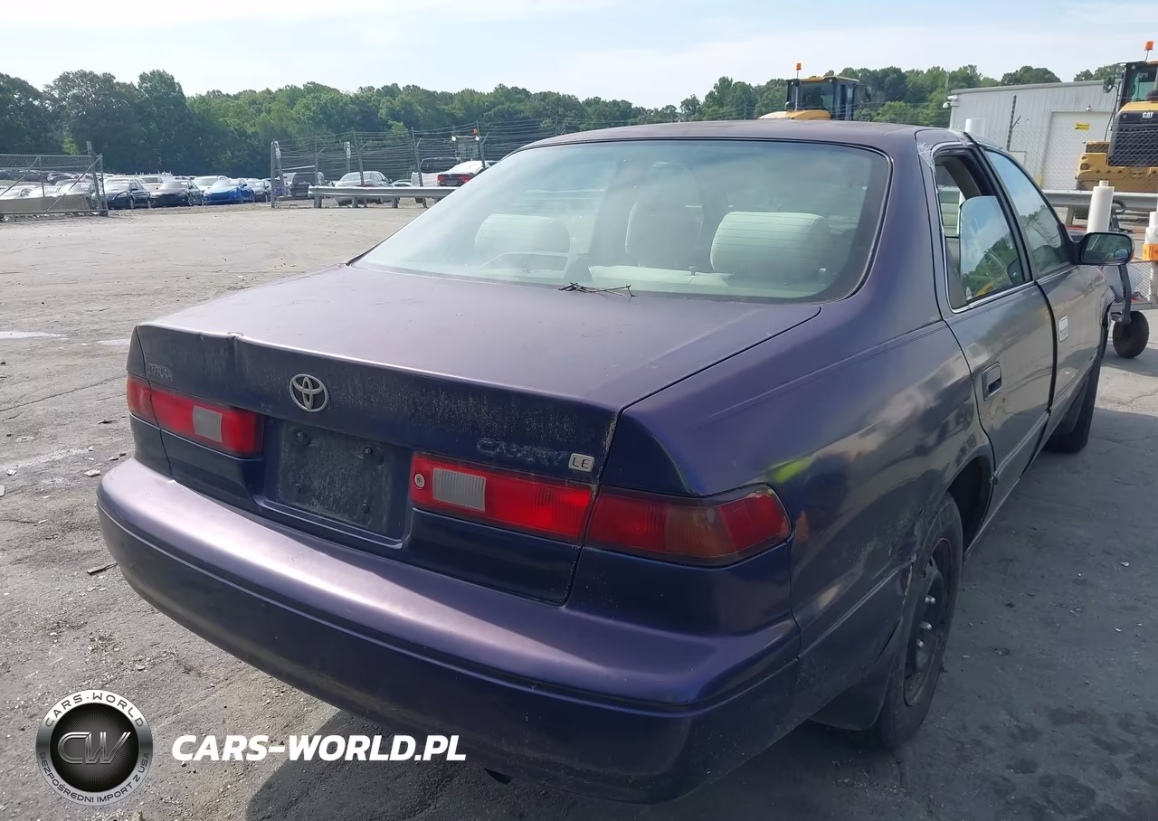 1999 Toyota Camry Le VIN:4T1BG22K5XU408863 - 16