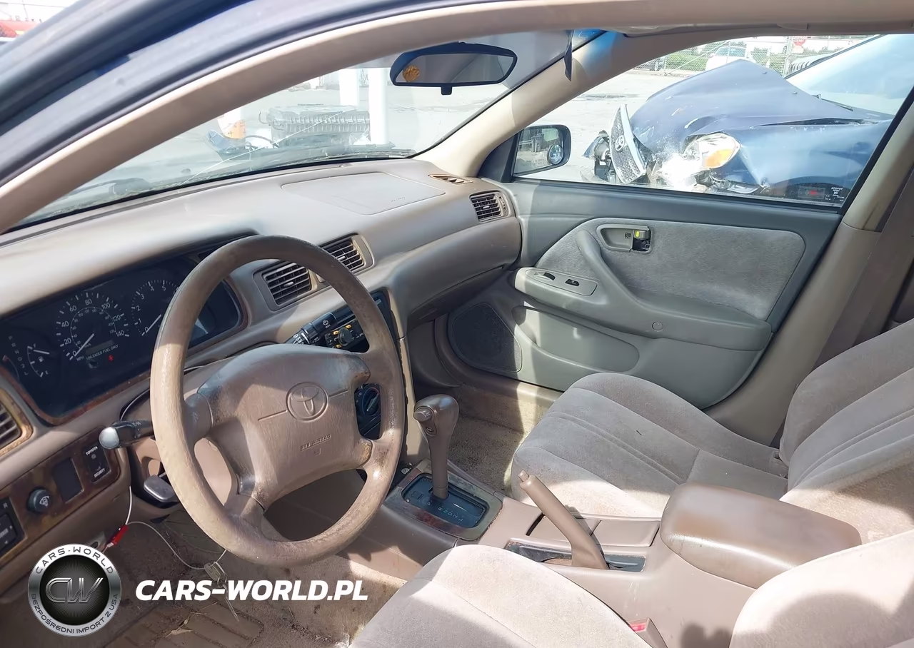 1999 Toyota Camry Le VIN:4T1BG22K5XU408863 - 5