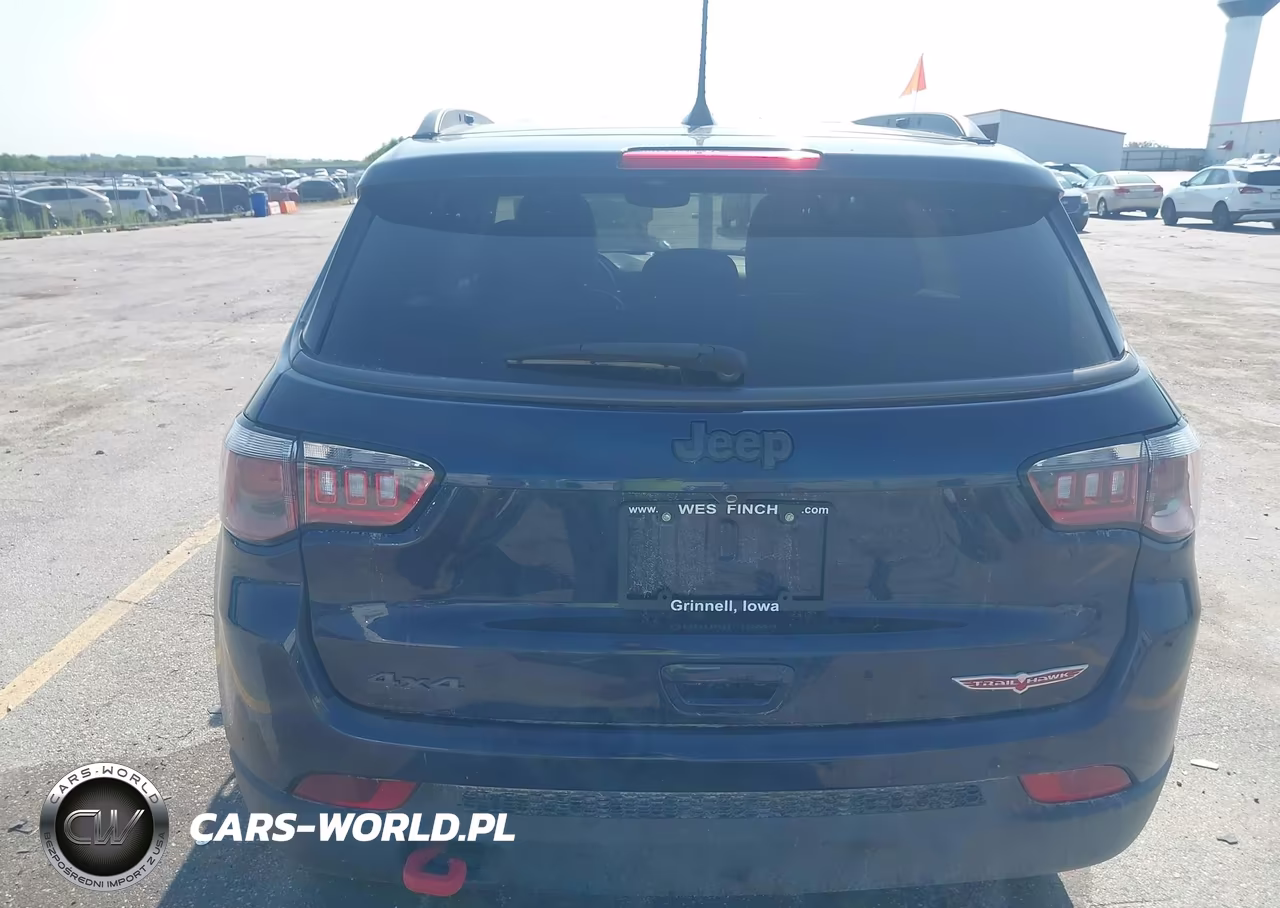 2018 Jeep Compass Trailhawk 4X4 VIN:3C4NJDDB2JT456477 - 16