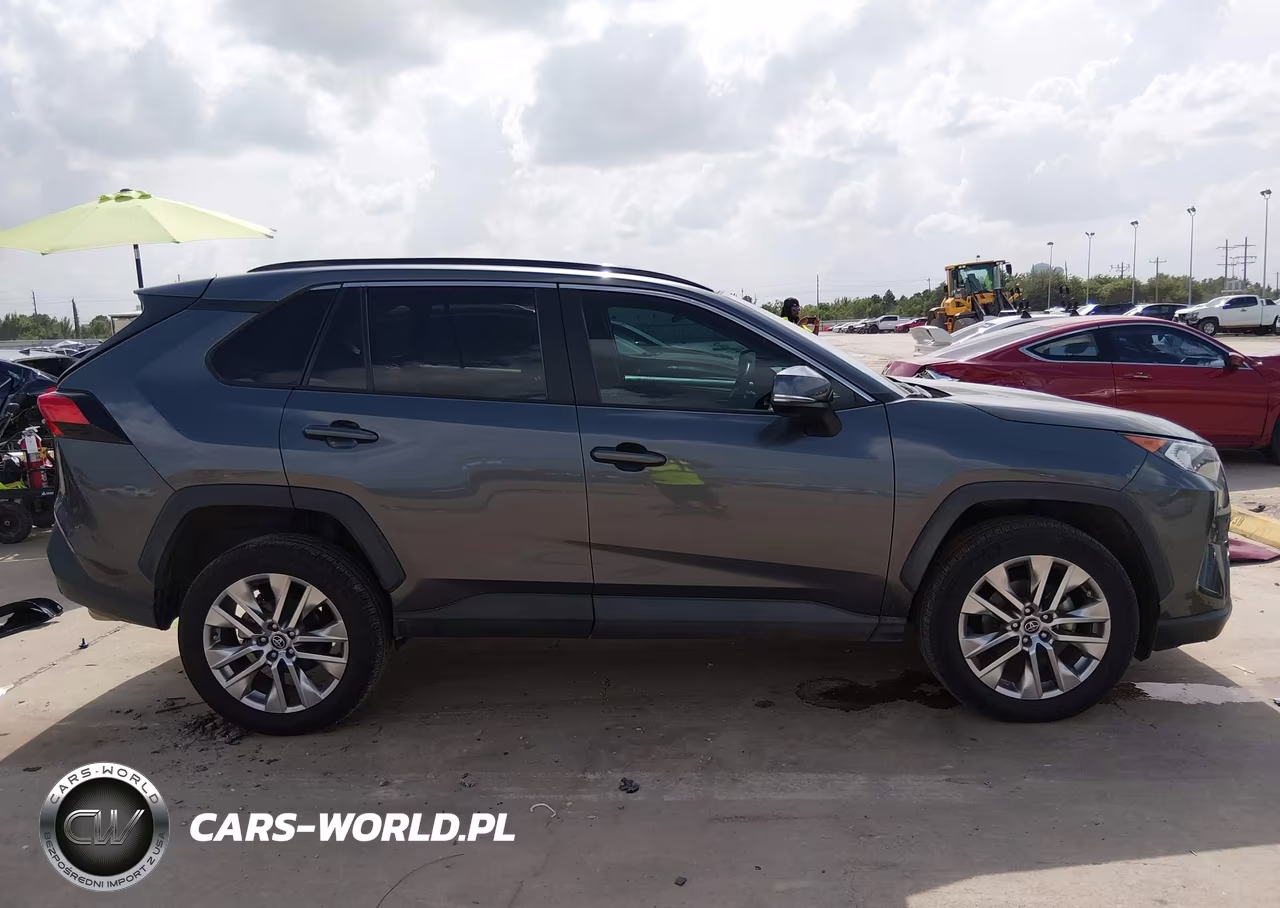 2021 Toyota Rav4 Xle Premium VIN:2T3C1RFV9MC102093 - 12