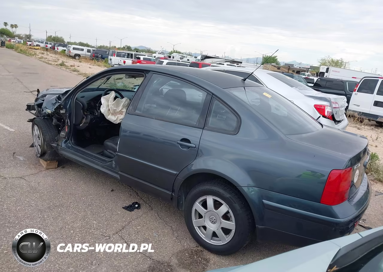 2000 Volkswagen Passat Gls VIN:WVWMA23B2YP165901 - 3