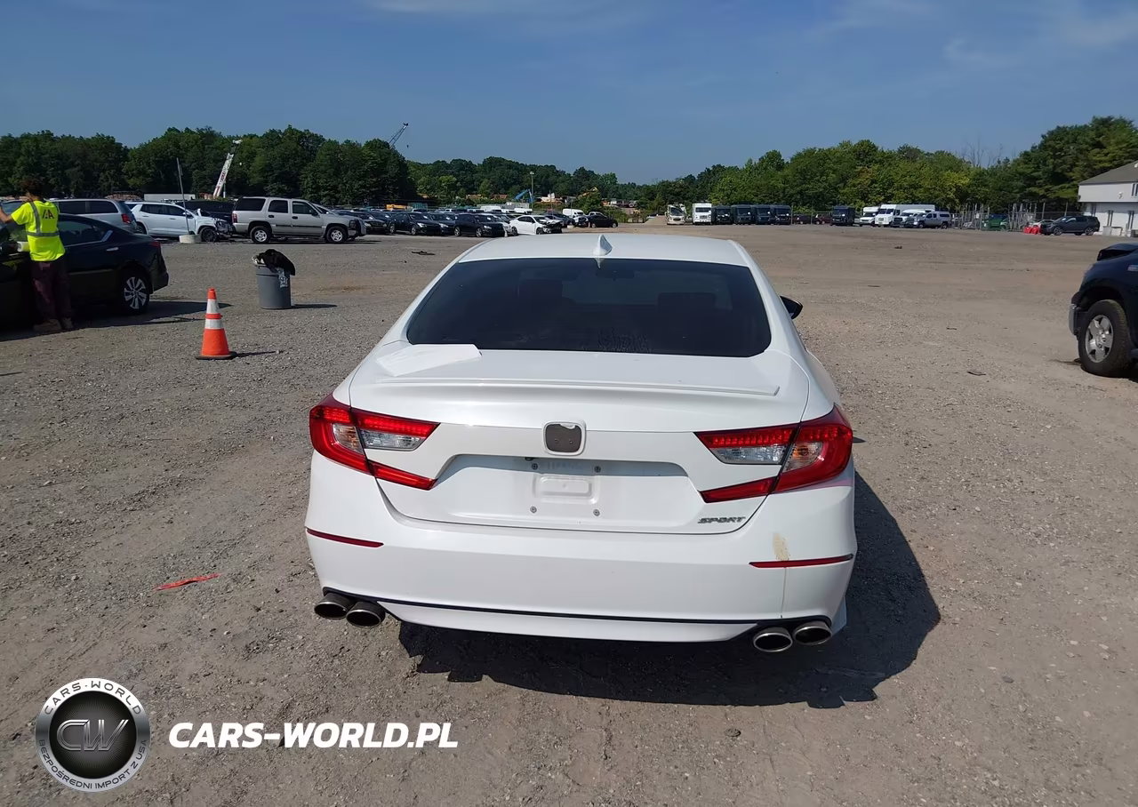 2018 Honda Accord Sport VIN:1HGCV1F36JA069780 - 17