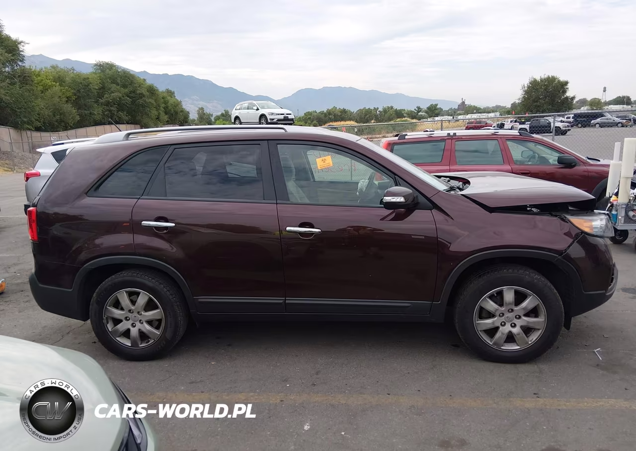 2013 Kia Sorento Lx V6 VIN:5XYKT4A24DG383853 - 13