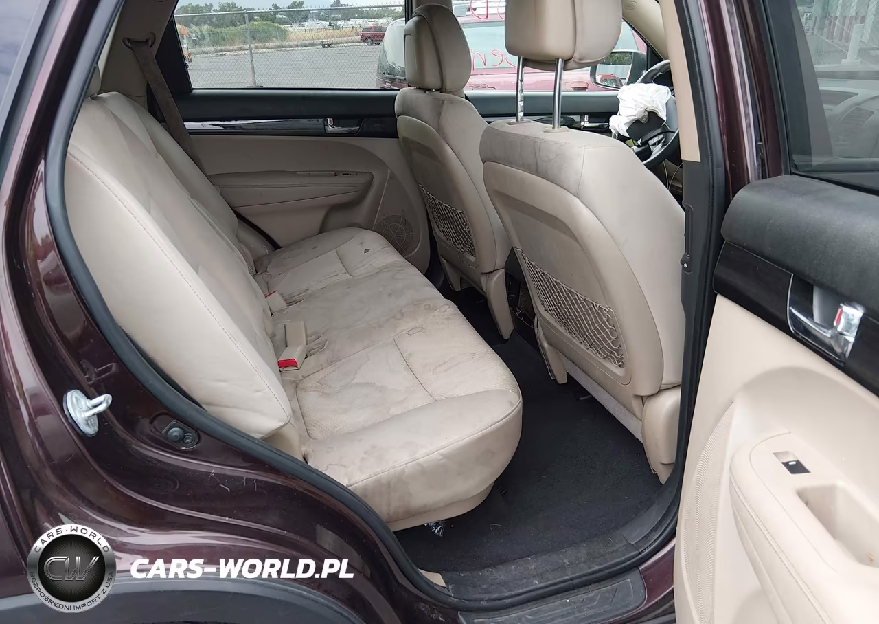 2013 Kia Sorento Lx V6 VIN:5XYKT4A24DG383853 - 8
