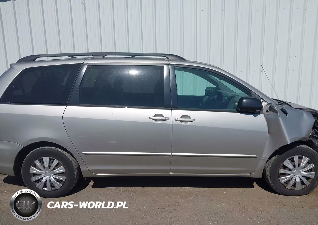 2004 Toyota Sienna Le VIN:5TDZA23C34S214151 - 13