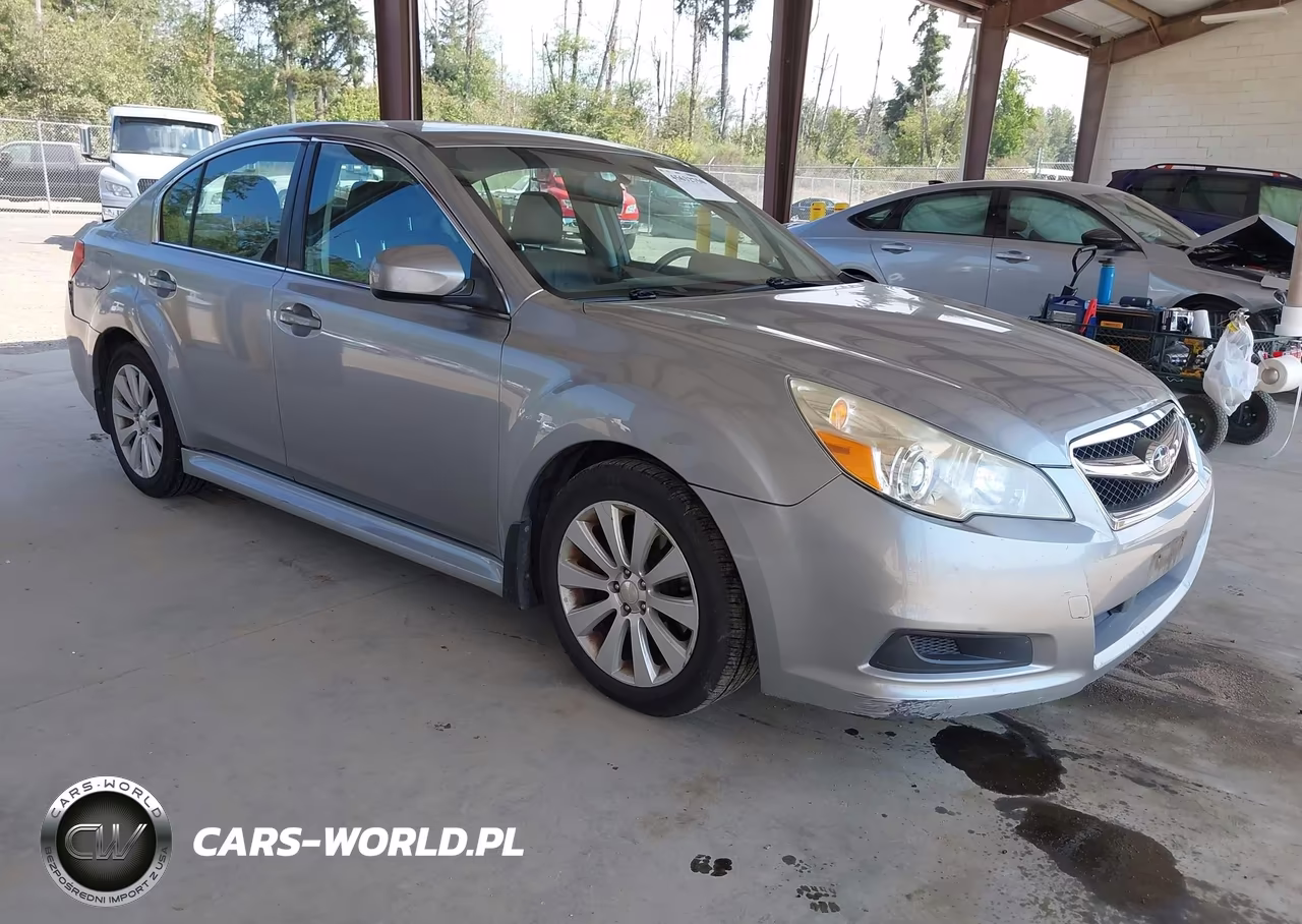 2011 Subaru Legacy 3.6R Limited – zdjęcie 1 z 16