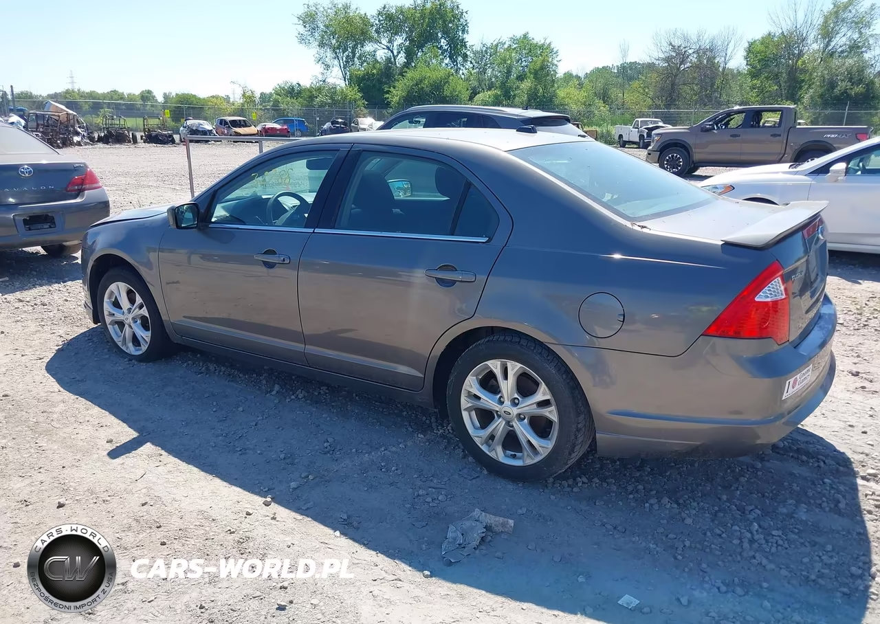 2012 Ford Fusion Se VIN:3FAHP0HA0CR124680 - 3