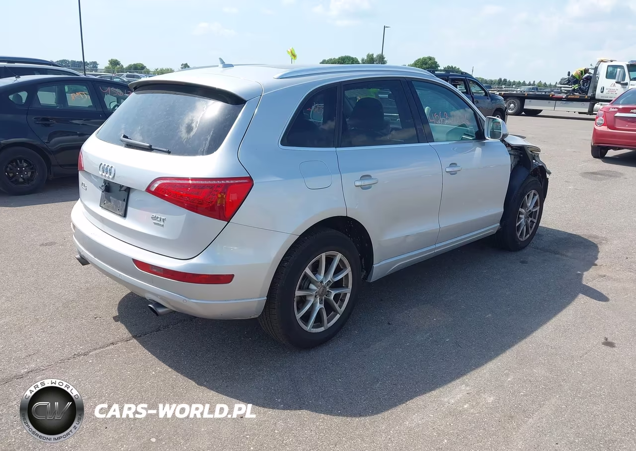 2011 Audi Q5 2.0T Premium VIN:WA1LFAFP2BA034731 - 4