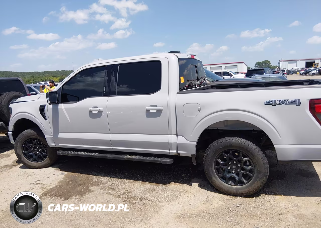2024 Ford F-150 Xlt VIN:1FTFW3L52RKF02673 - 14